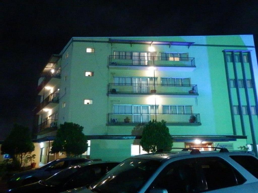 Blue Lodge Hotel Лагос Экстерьер фото
